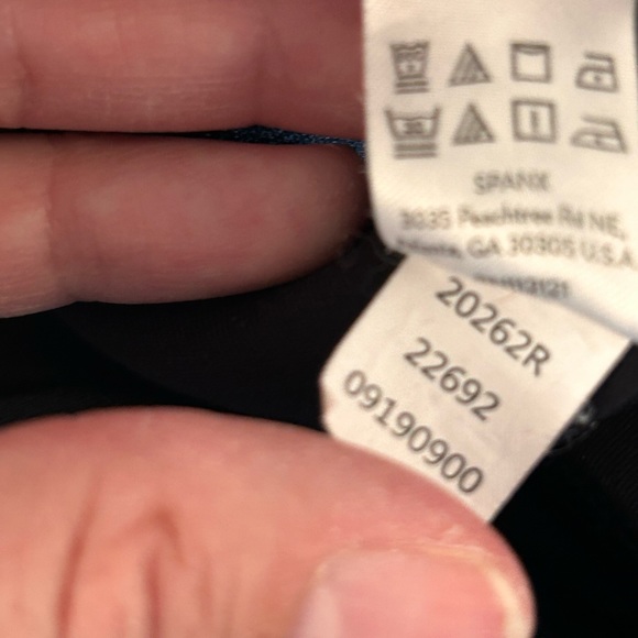 SPANX Black Athletic Athleisure Leggings, size Large - Picture 9 of 11